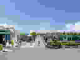 しらこばとメモリアルパークの全景