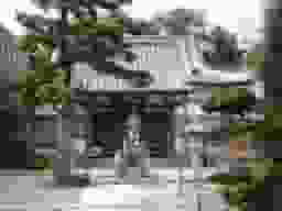 東福寺墓苑　本堂と慈母観音像