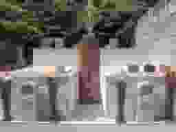 ゆったりとしたつくりの墓所