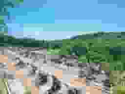 旭翠苑から見える緑豊かな山