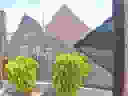 輝峰苑
