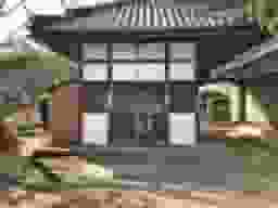 西墓地