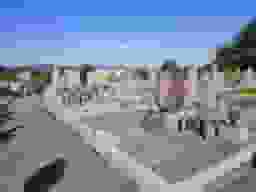 郡共同墓地