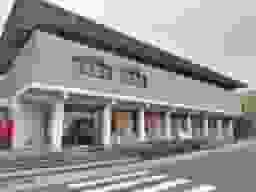 管理棟。2009年にリニューアルしました。