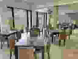 1F ロビー　休憩室