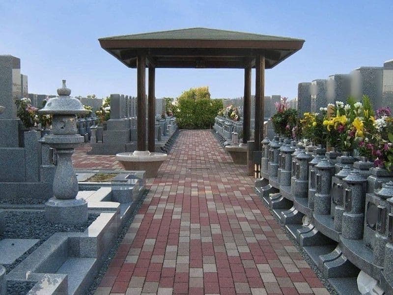 伊丹東霊園 一般墓・樹木葬・永代供養墓