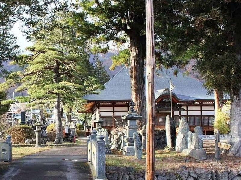 菩薩寺墓地