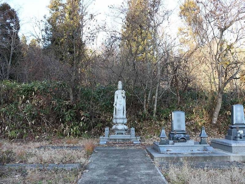 斑尾霊園
