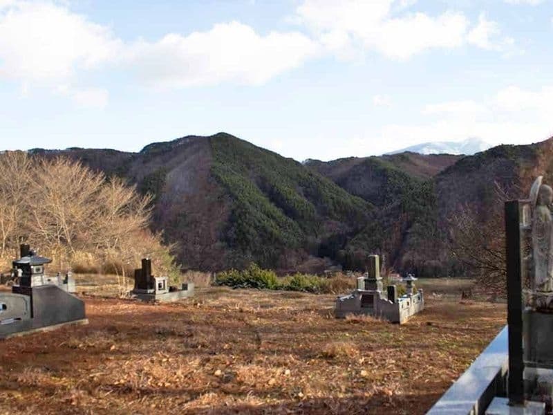 長和町大桜墓地公園