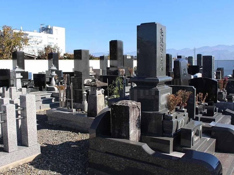 池翁寺墓地