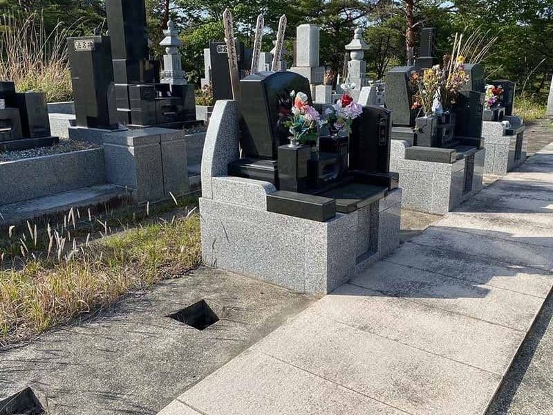 慈恩寺葛岡墓地