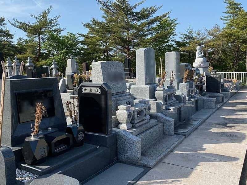 慈恩寺葛岡墓地