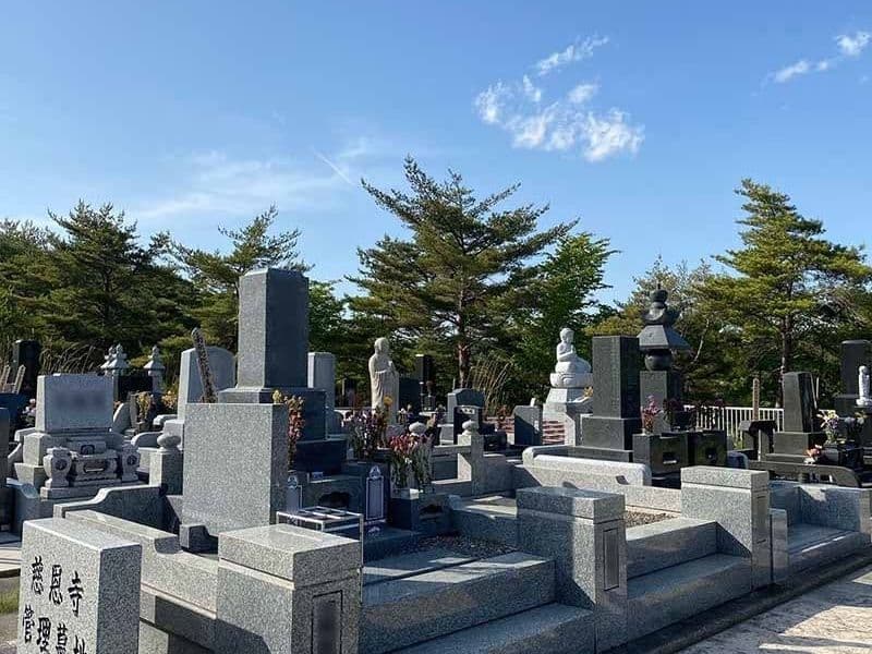 慈恩寺葛岡墓地