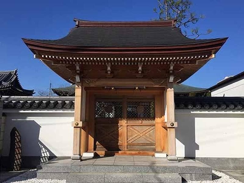 雲洞院