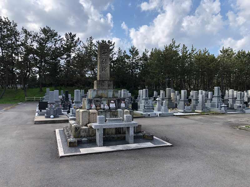 白山市営 湊墓地公苑