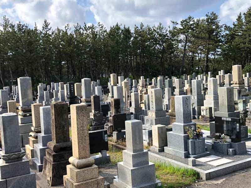 白山市営 湊墓地公苑