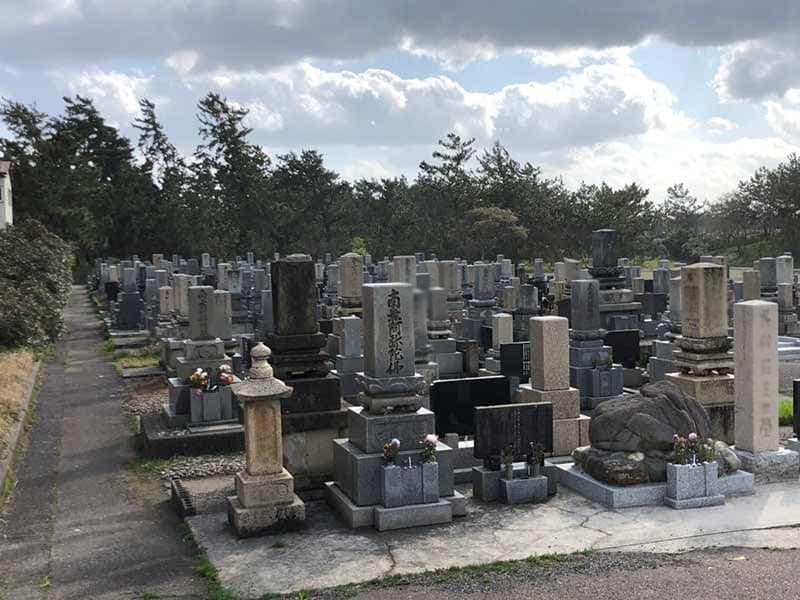 白山市営 湊墓地公苑