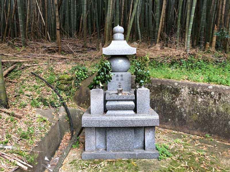 光明霊園
