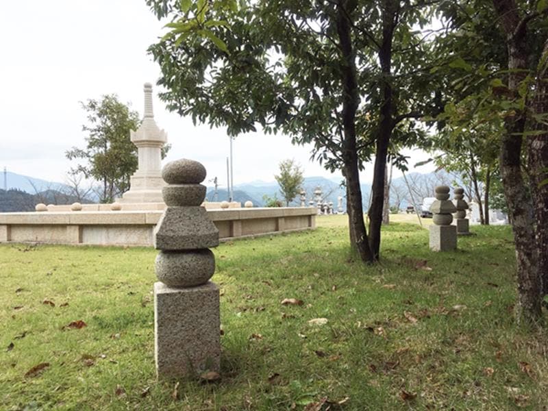 奈良山霊苑