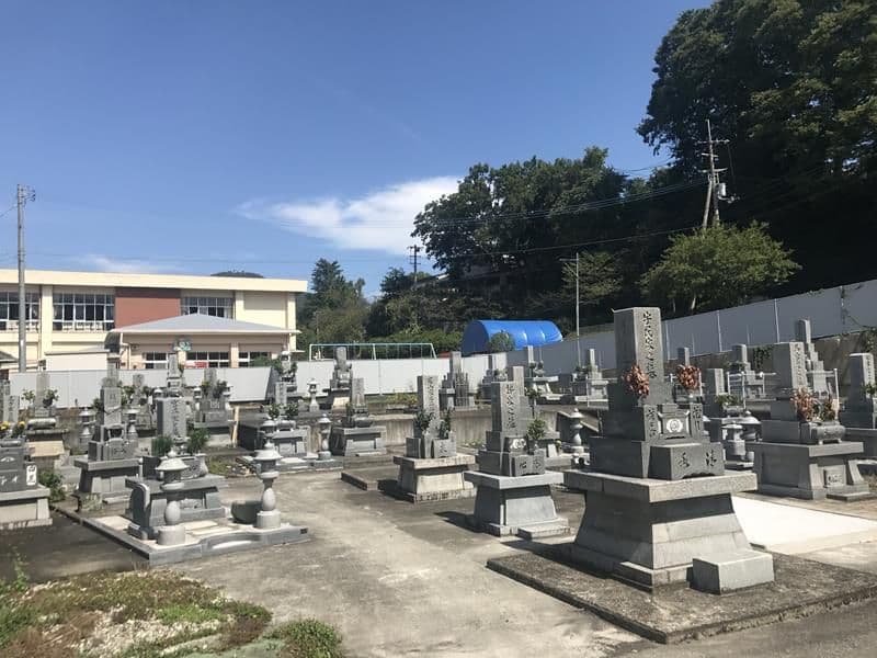 美馬市営 猪尻墓地
