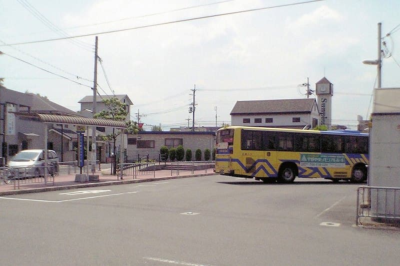 はにゅうの霊園　駅からは近鉄バスで