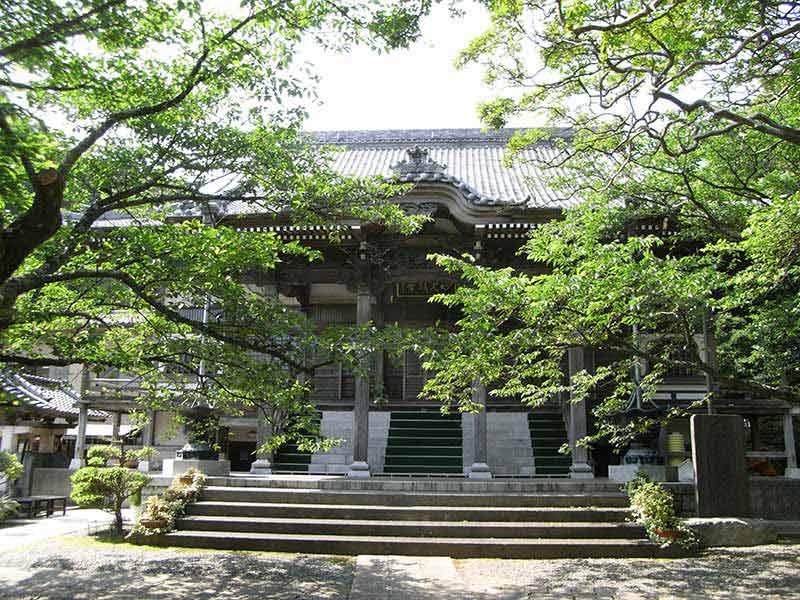 妙光寺　静かで趣がある本堂