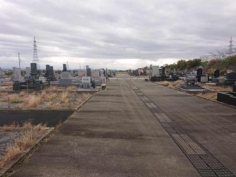燕市営 燕霊園