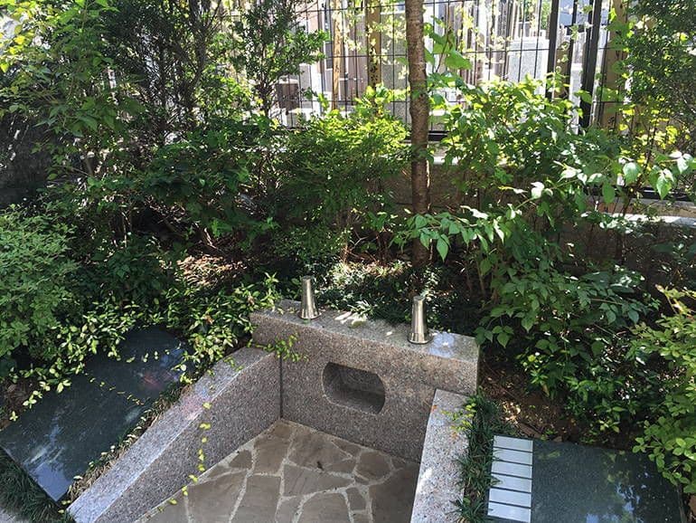 瑠璃光寺 ふれあいの碑