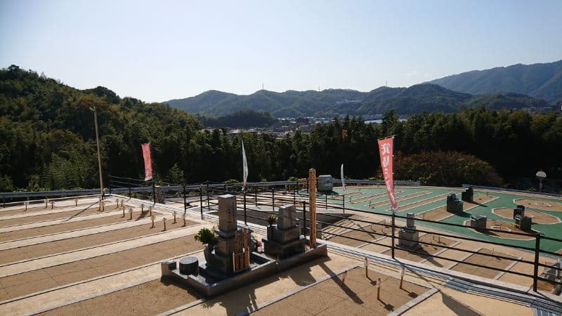 箕島丘墓苑から一望する風景