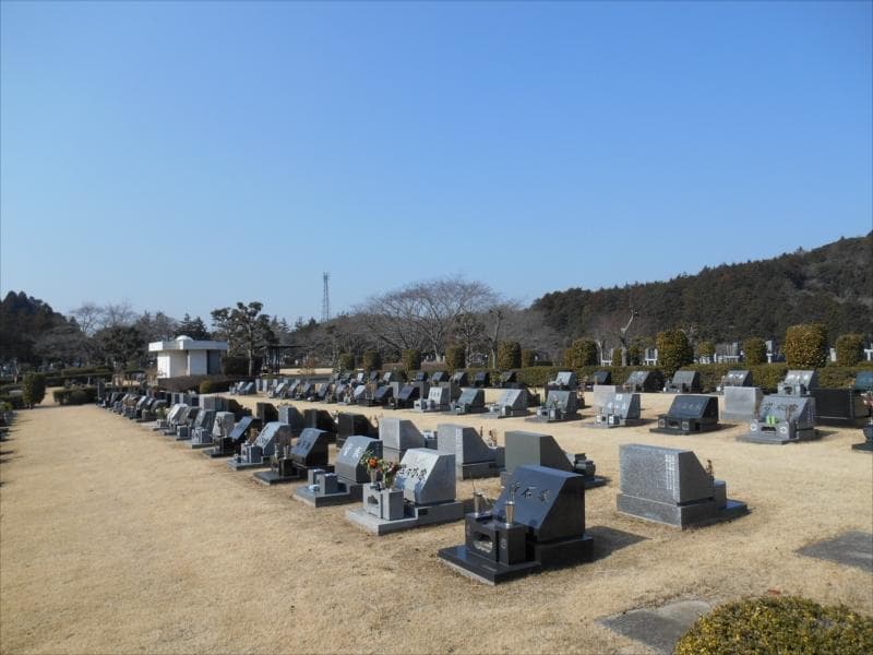 袖ヶ浦市営 墓地公園　芝生墓地
