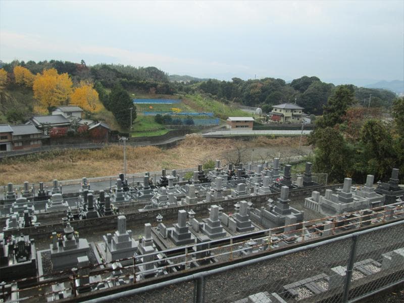 光明寺霊苑