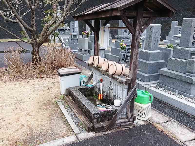 丸子山墓苑