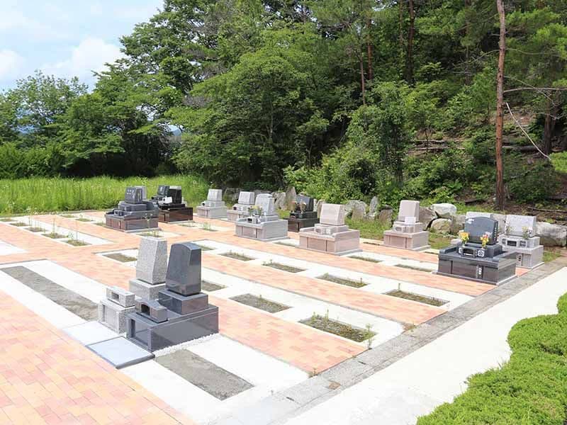 都留聖地霊園