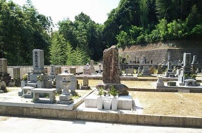 中屋谷第1墓園の墓所全域