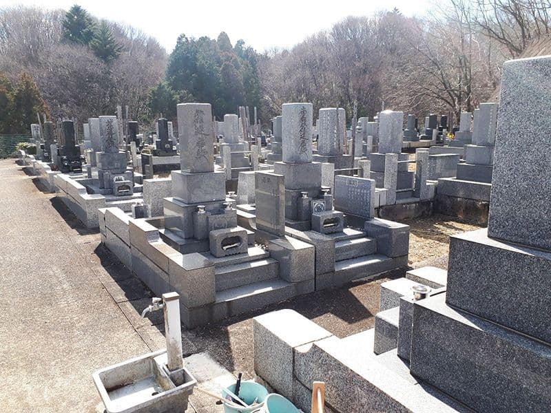 八王子道玄霊園　御影石が美しい墓石