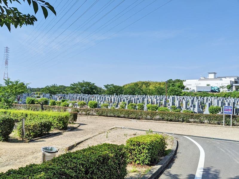 泉佐野市公園墓地　明るい雰囲気の園内