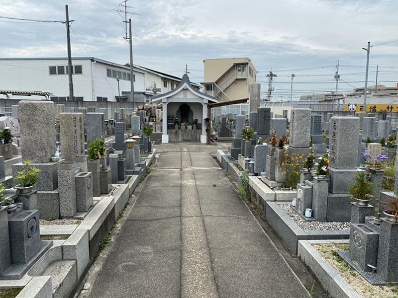 上田墓地