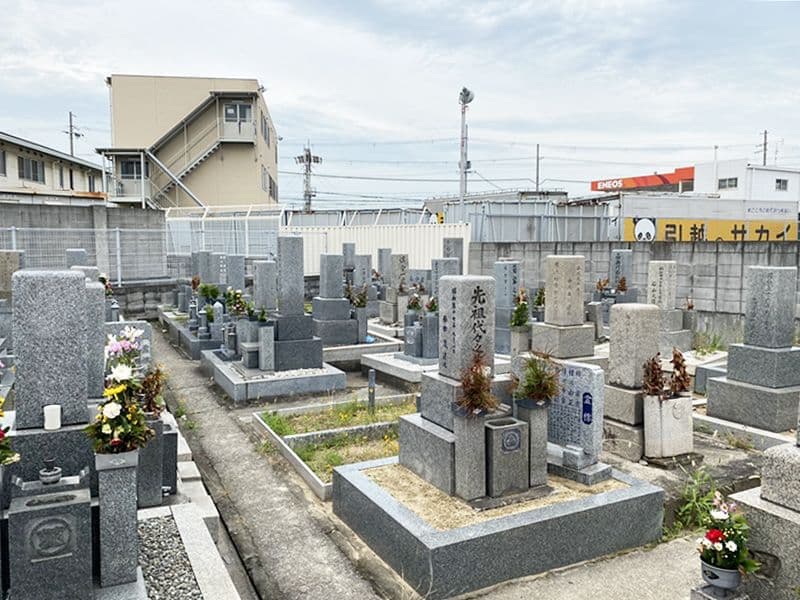 上田墓地