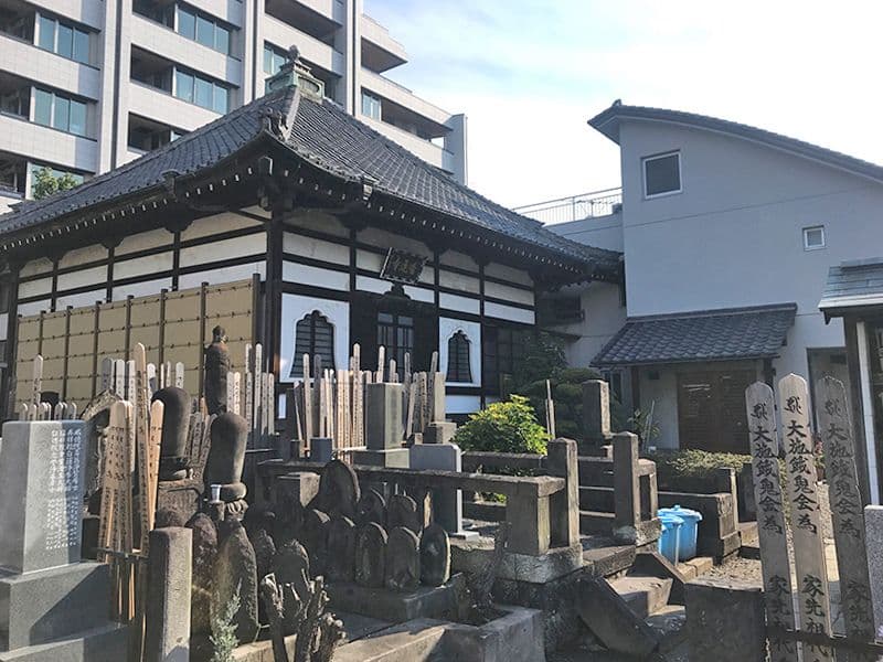 栄古山 香蓮寺