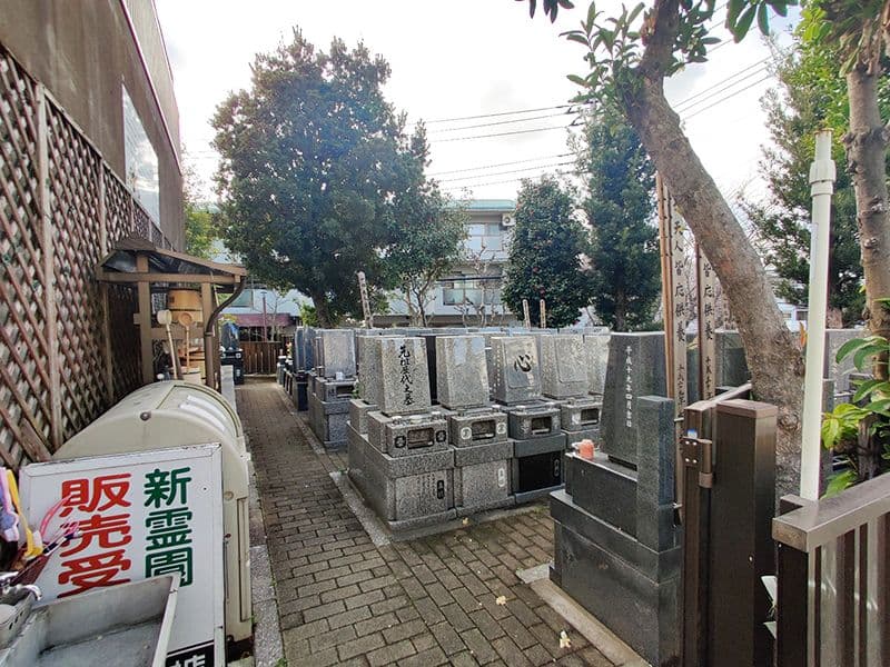 寺尾墓苑　洋型墓石