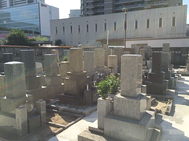 三国本町墓地