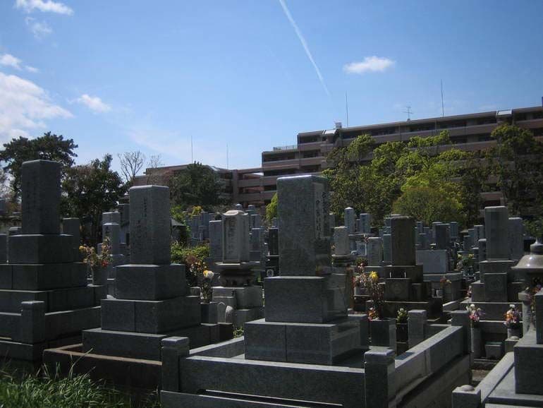 十三塚霊園