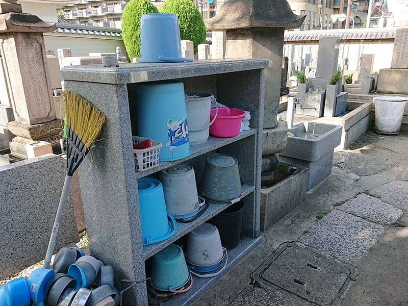 源聖寺墓地