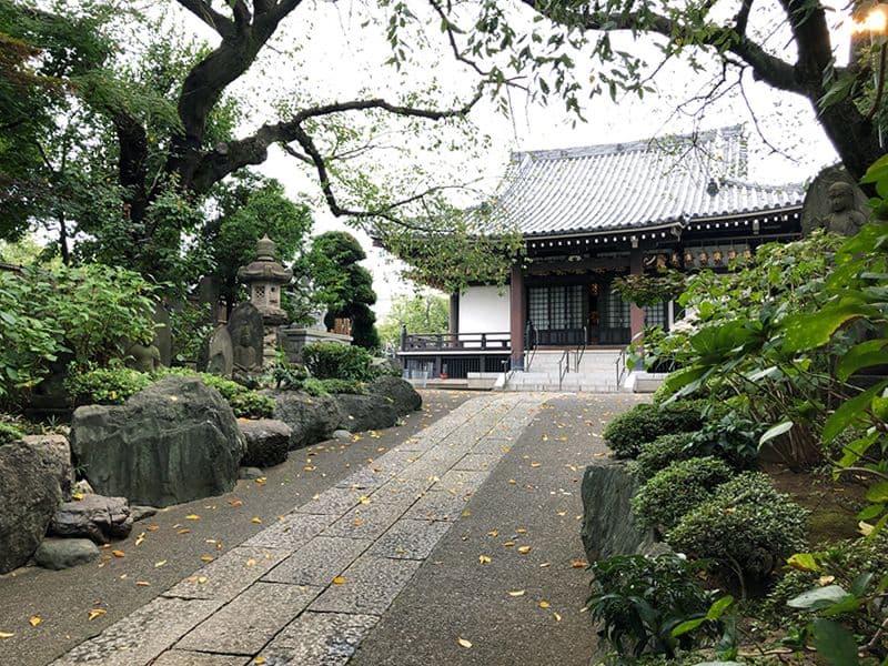 実相院墓苑