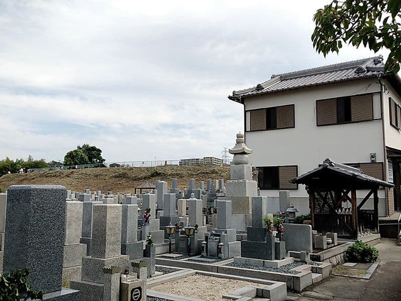 津田霊苑
