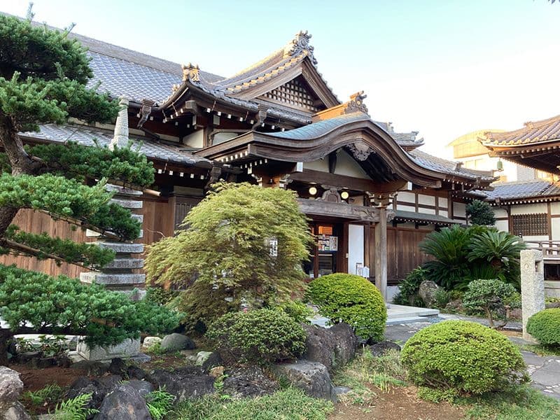 泉福寺墓苑