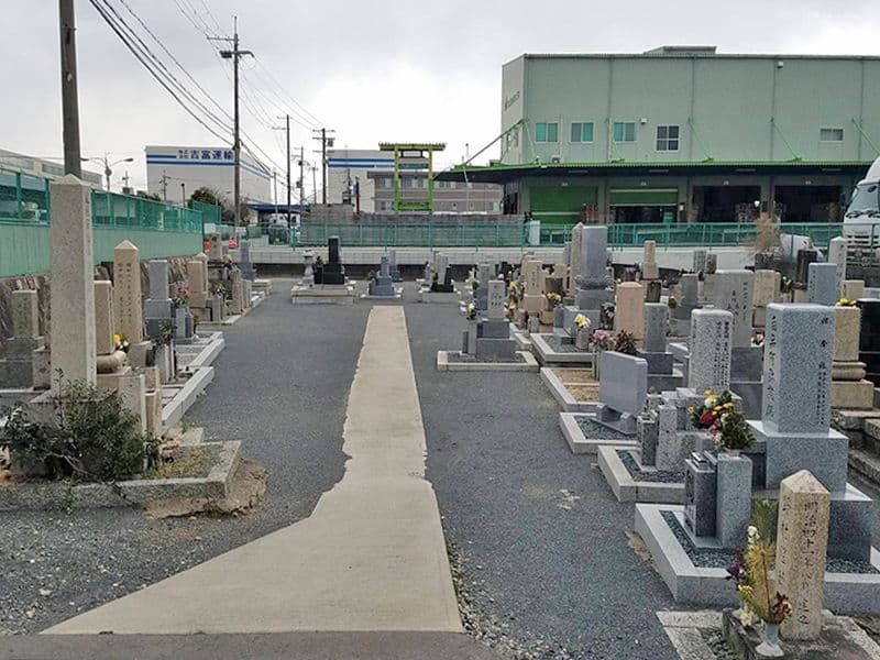 目垣墓地