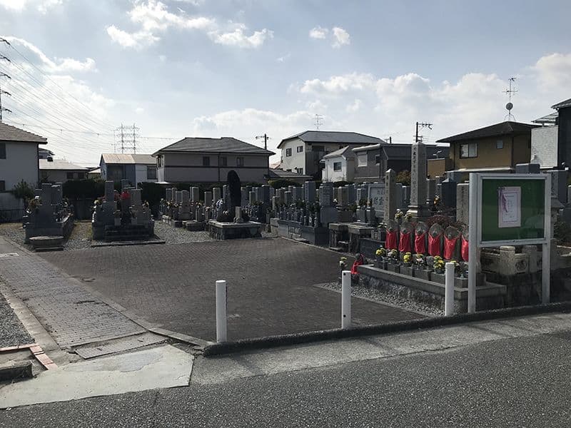 米谷東墓地