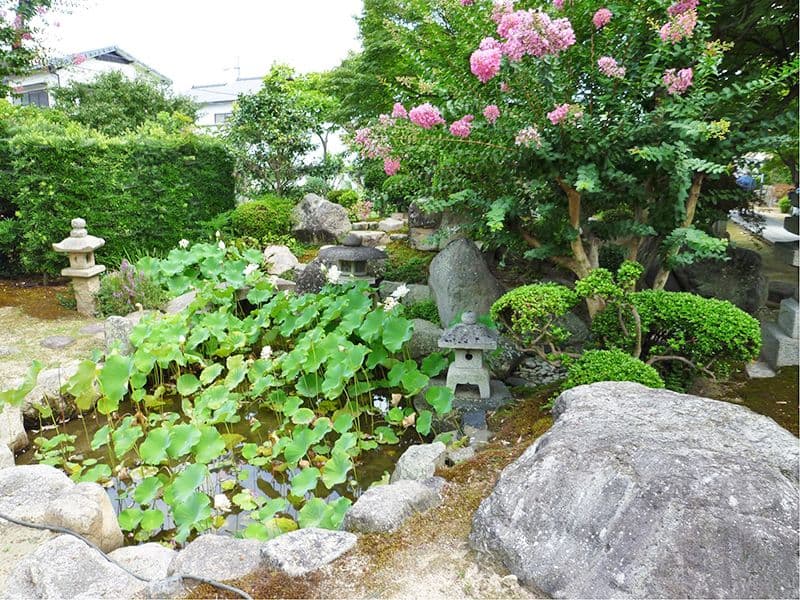 慈眼寺墓地