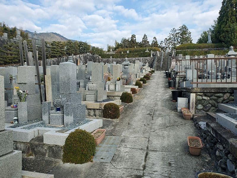 正法寺春日霊苑
